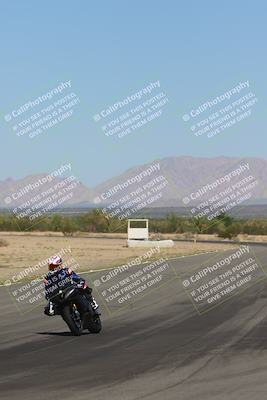 media/Sep-25-2023-Moto Forza (Mon) [[81ffa65e0a]]/B-C Group/Session 2 (Turn 8)/